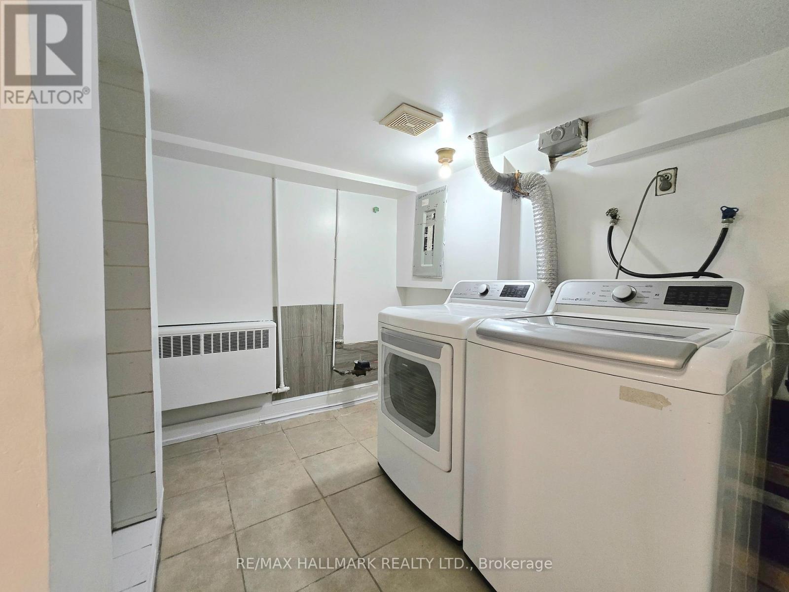 (Main) - 49 Hunt Avenue, Richmond Hill, Ontario  L4C 4H1 - Photo 14 - N13422990
