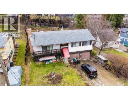626 9th Avenue, Castlegar, British Columbia