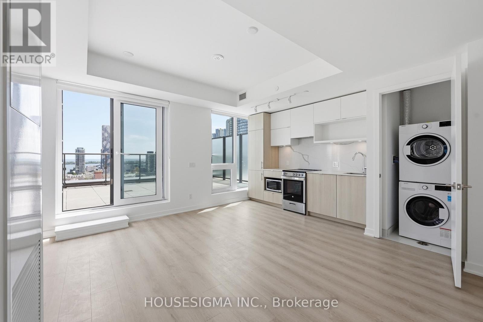 2706 - 100 QUEEN STREET E, Toronto, Ontario