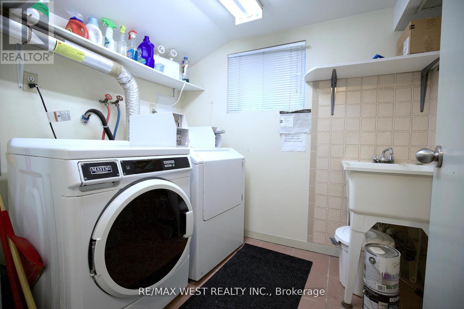 Basement - 32 Beatrice Street, Toronto, Ontario  M6J 2T3 - Photo 11 - C13457750