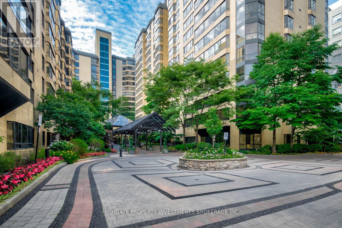 901b - 195 St Patrick Street, Toronto, Ontario  M5T 2Y8 - Photo 2 - C13457870
