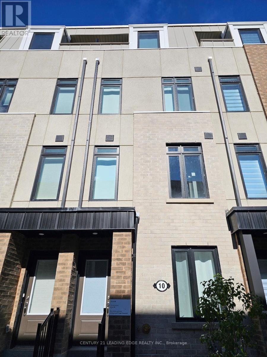 ROOM 1 - 10 SPRUCE PINES CRESCENT, Toronto, Ontario
