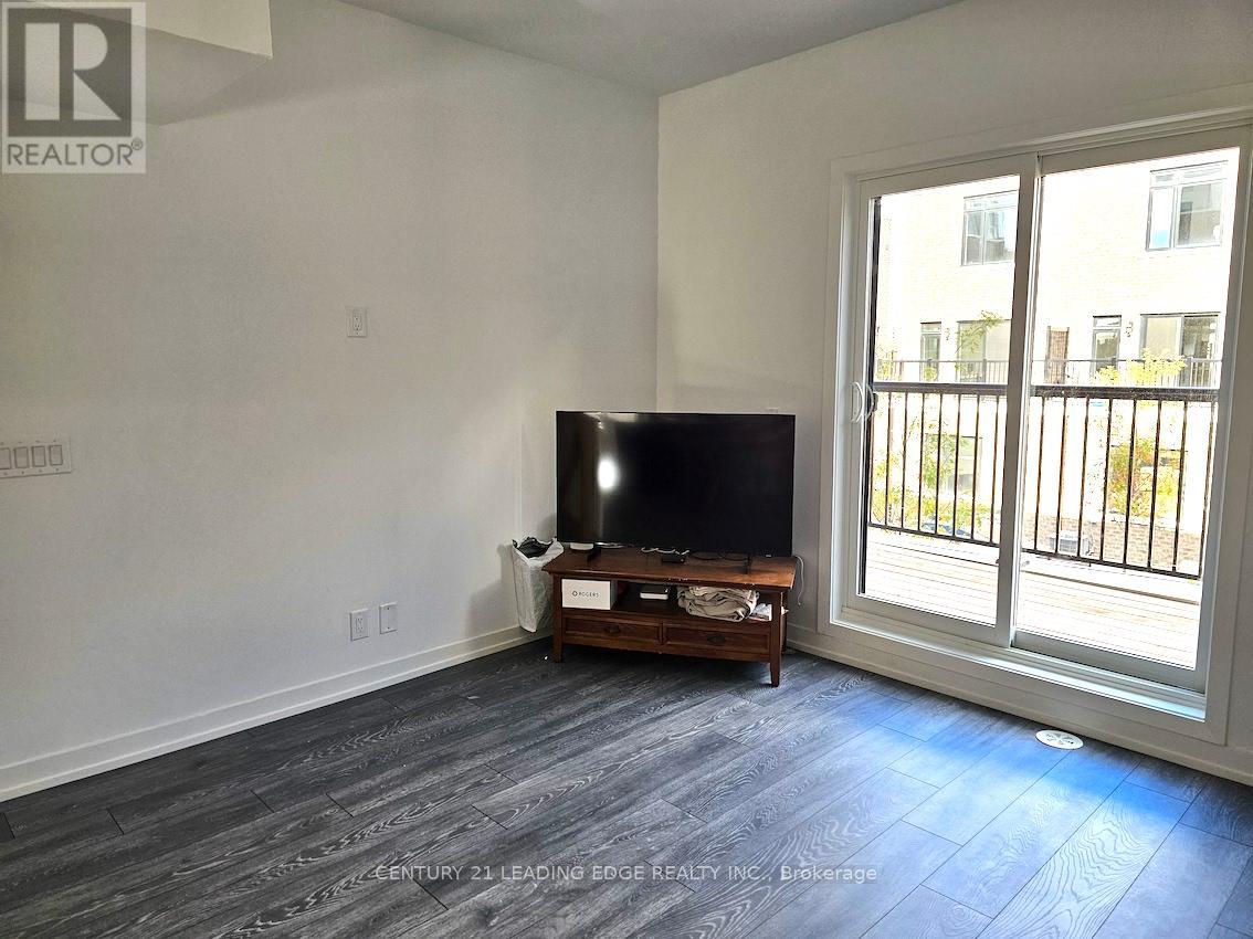 Room 1 - 10 Spruce Pines Crescent, Toronto, Ontario  M4A 1C5 - Photo 14 - C13457872