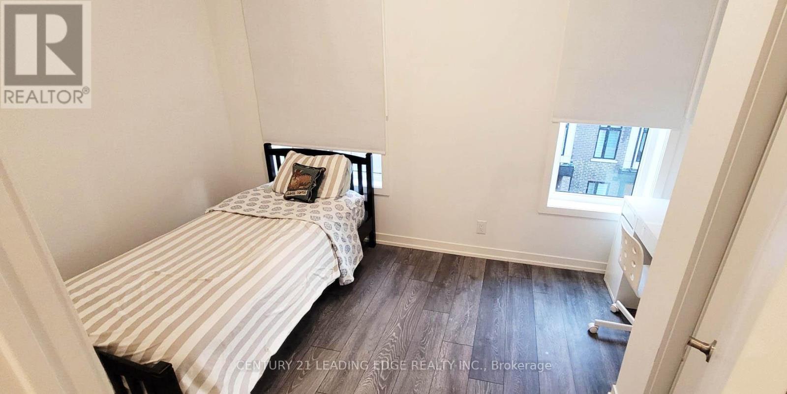 Room 1 - 10 Spruce Pines Crescent, Toronto, Ontario  M4A 1C5 - Photo 6 - C13457872