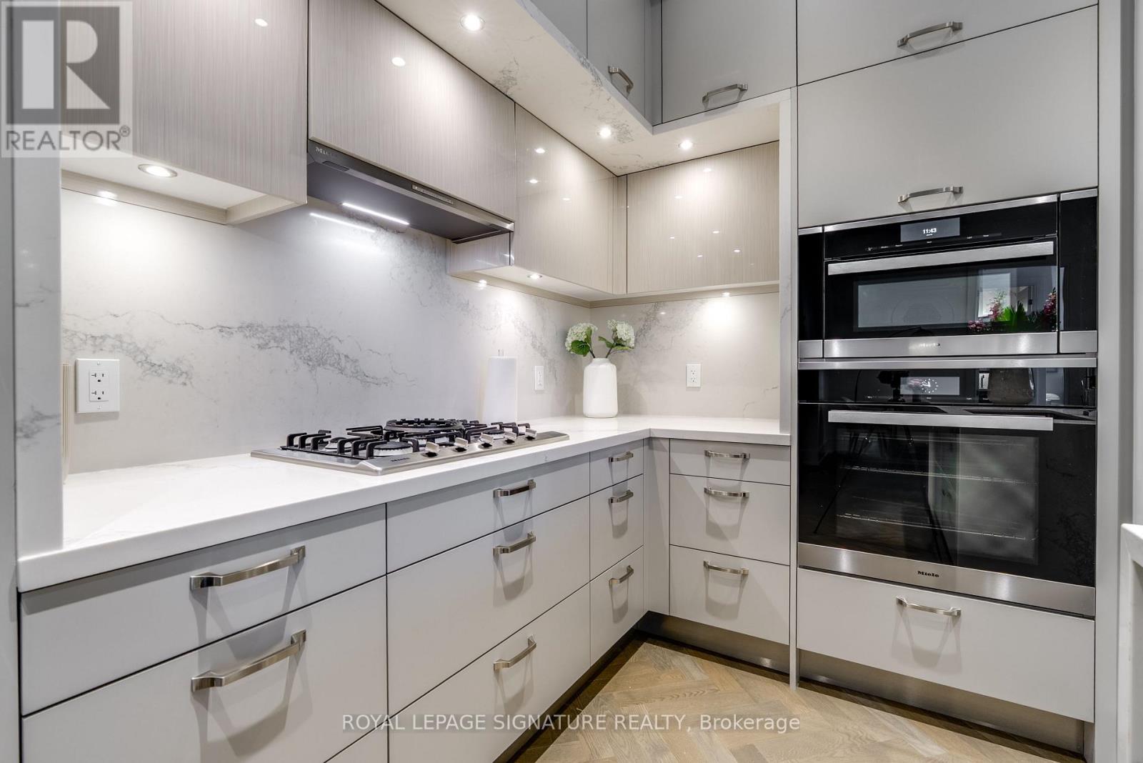 312 - 455 Wellington Street W, Toronto, Ontario  M5V 0V8 - Photo 11 - C13457944