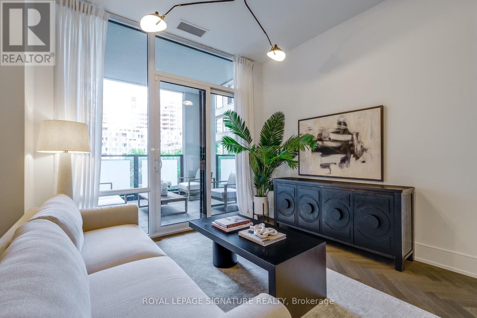 312 - 455 Wellington Street W, Toronto, Ontario  M5V 0V8 - Photo 2 - C13457944
