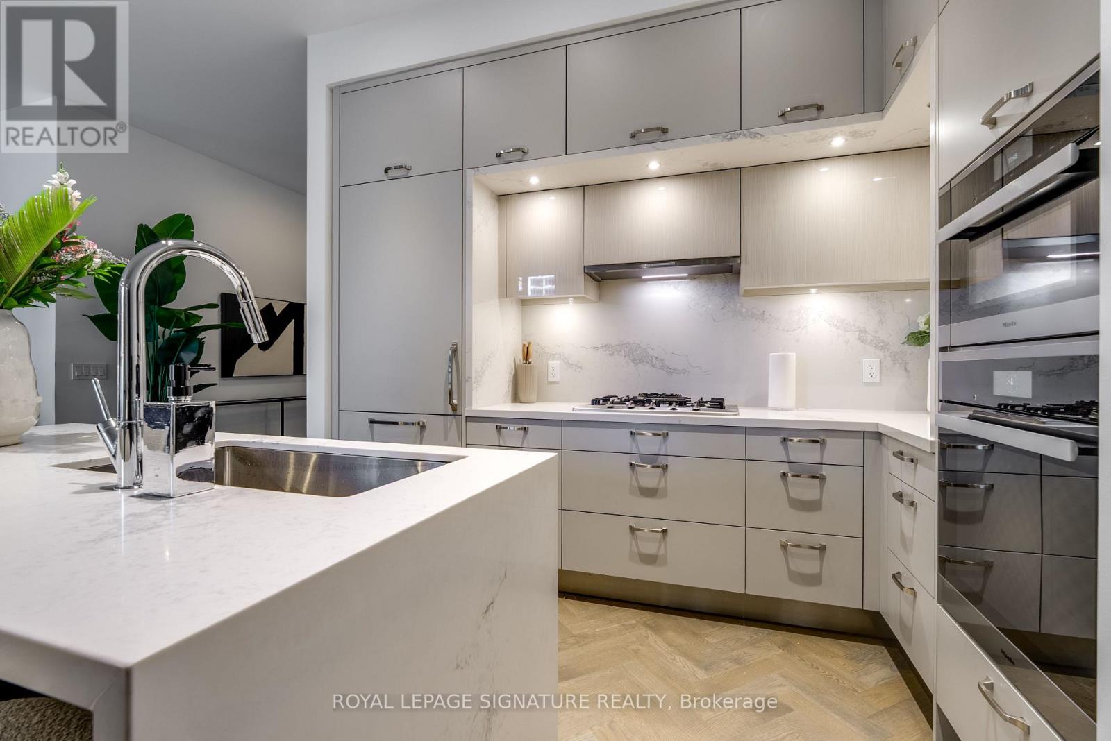 312 - 455 Wellington Street W, Toronto, Ontario  M5V 0V8 - Photo 9 - C13457944