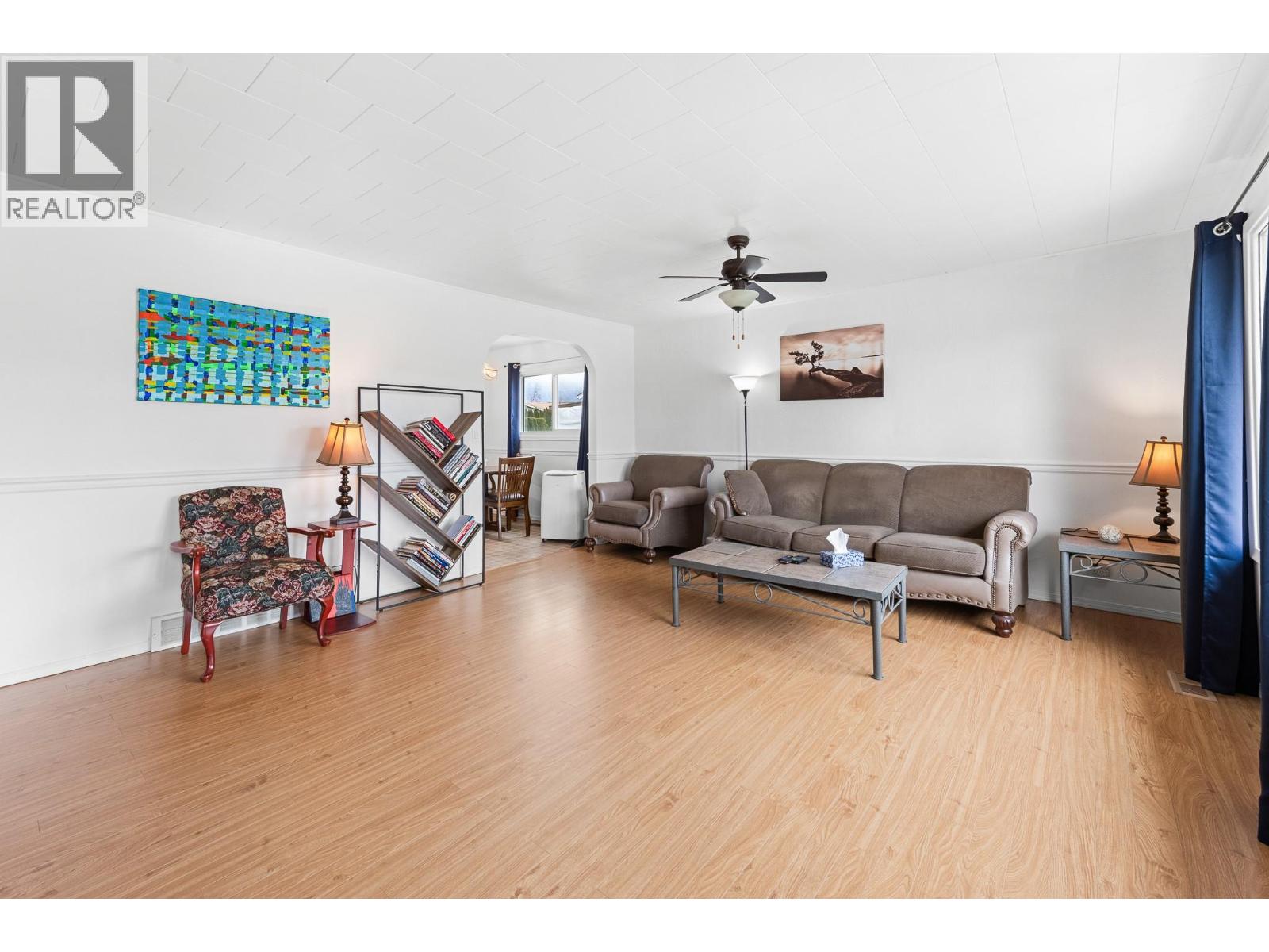 610 20th Avenue S, Creston, British Columbia  V0B 1G5 - Photo 3 - 10381830