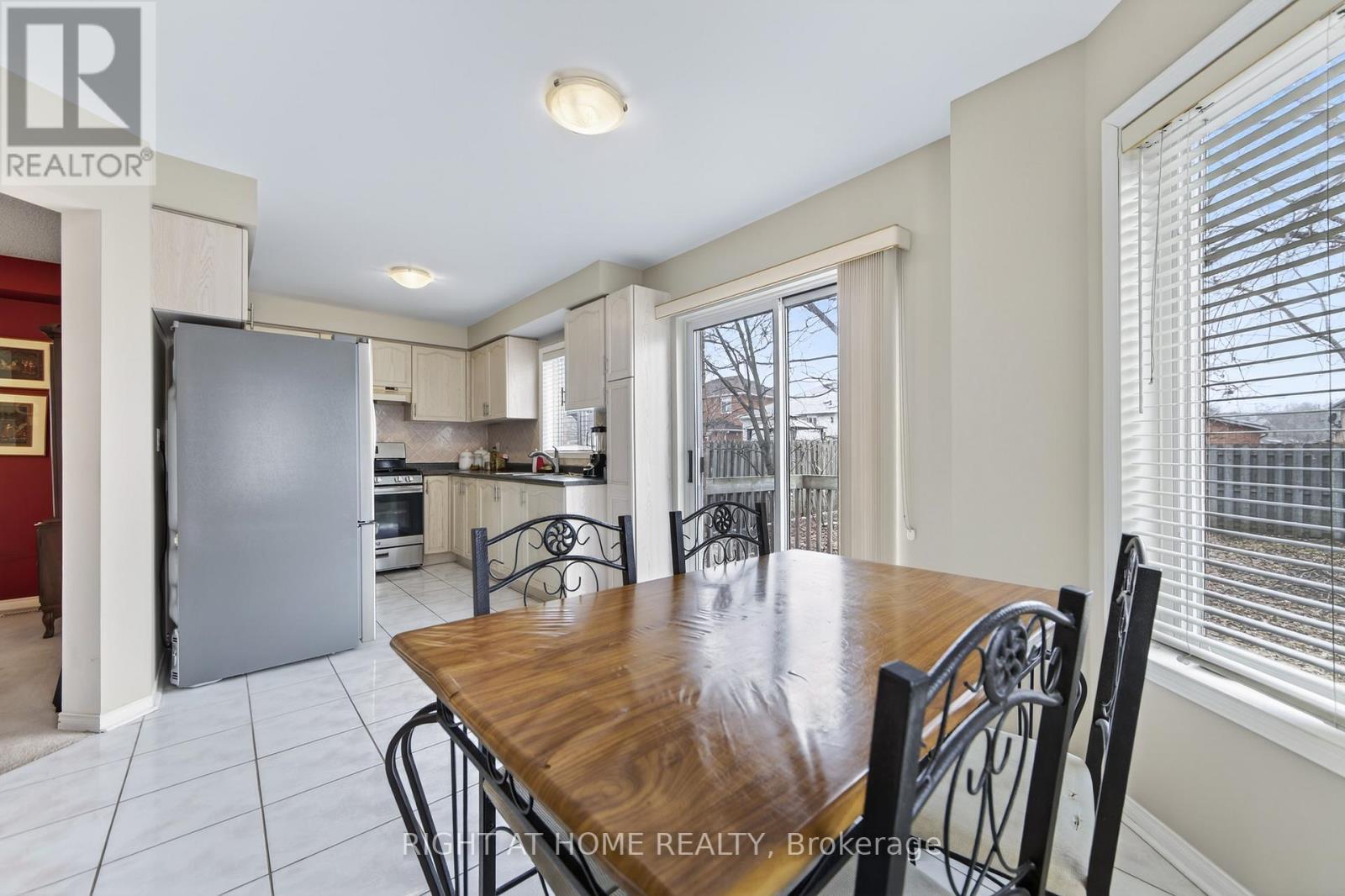 1338 Vincent Crescent, Innisfil, Ontario  L9S 1Z8 - Photo 9 - N13457954