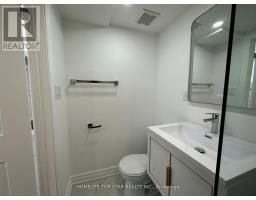 BACHELOR - 38 CARTIER CRESCENT, Richmond Hill, Ontario