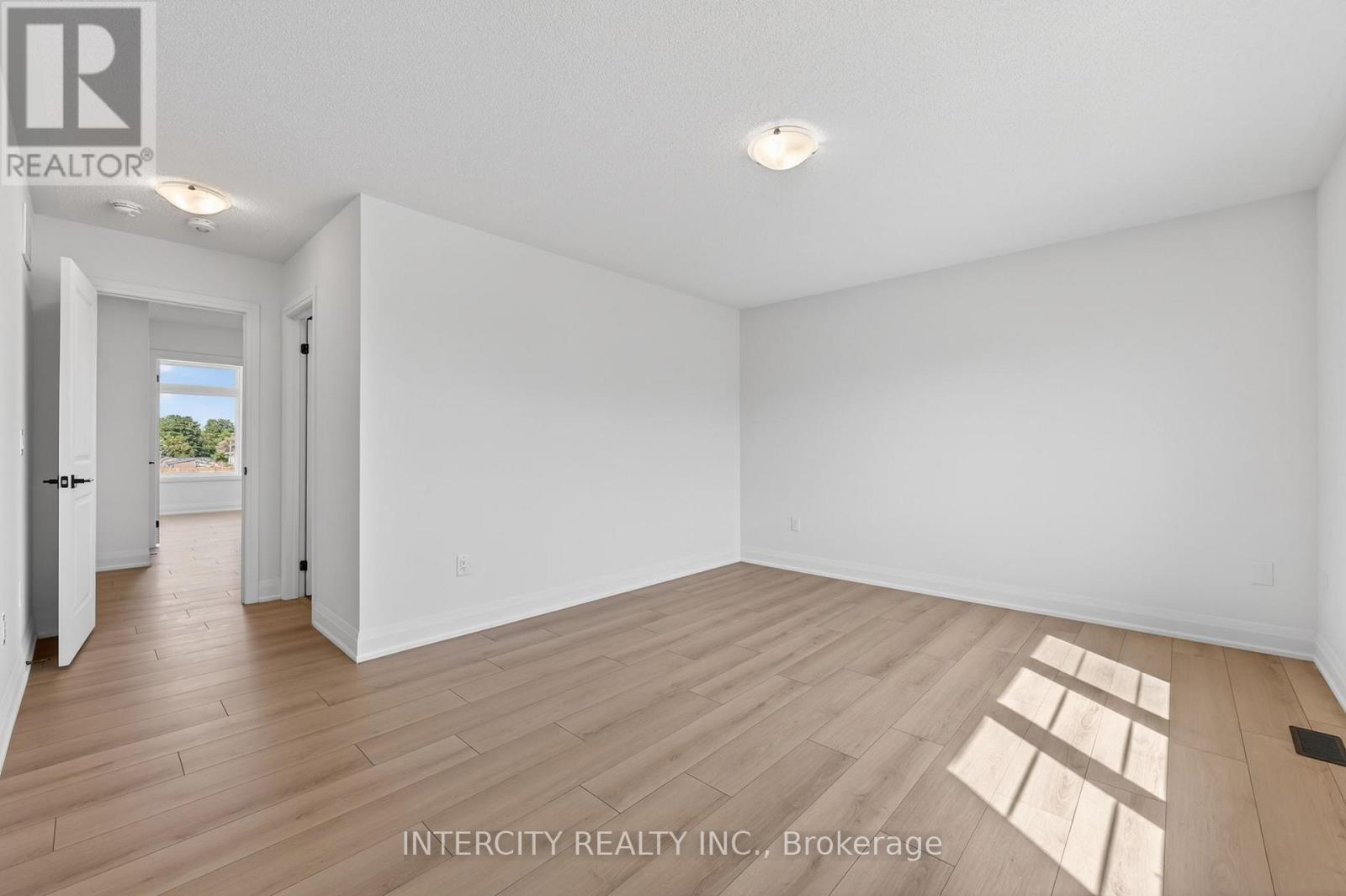 22 Legacy Circle, Wasaga Beach, Ontario  L9Z 0L8 - Photo 21 - S13457804
