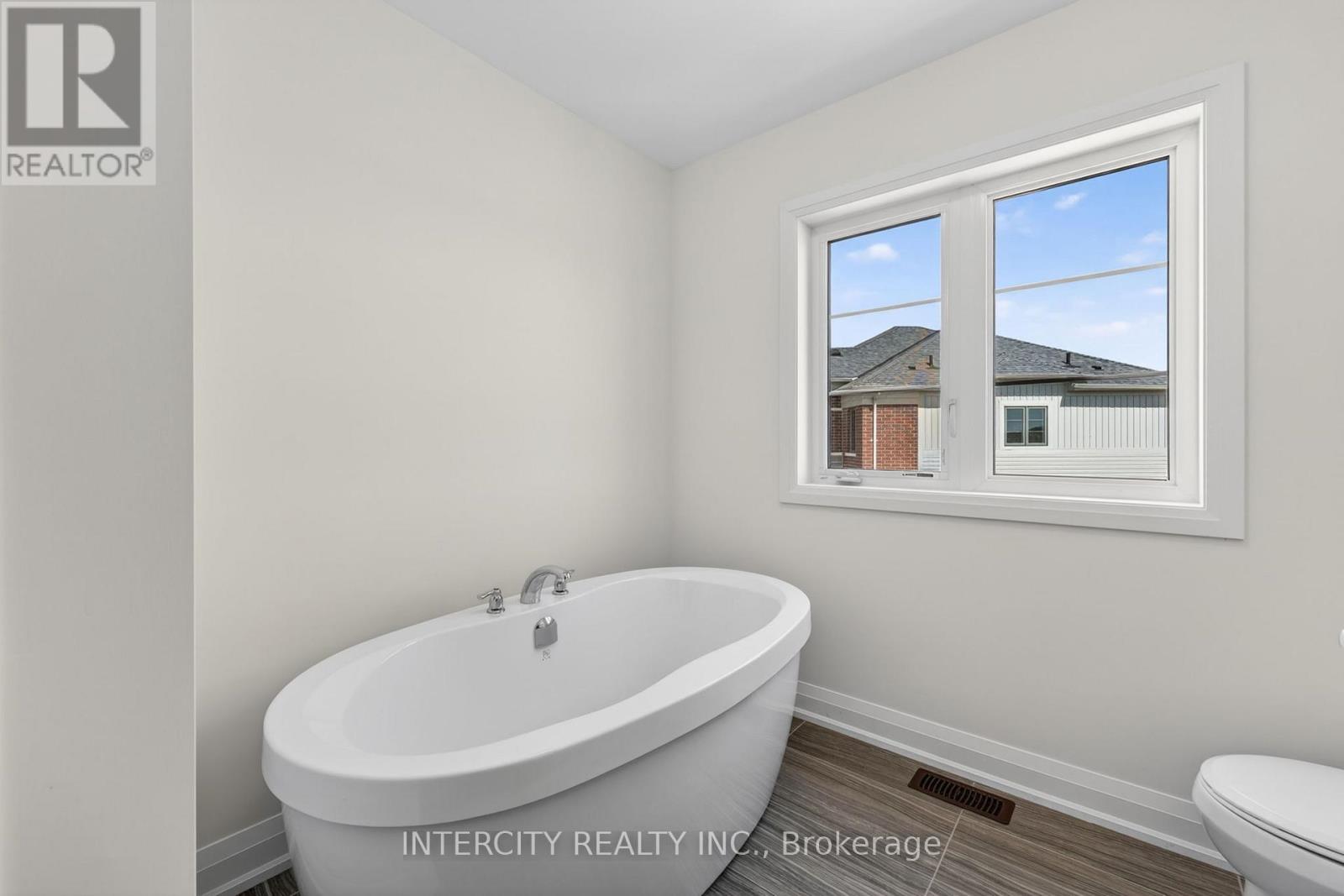 22 Legacy Circle, Wasaga Beach, Ontario  L9Z 0L8 - Photo 23 - S13457804