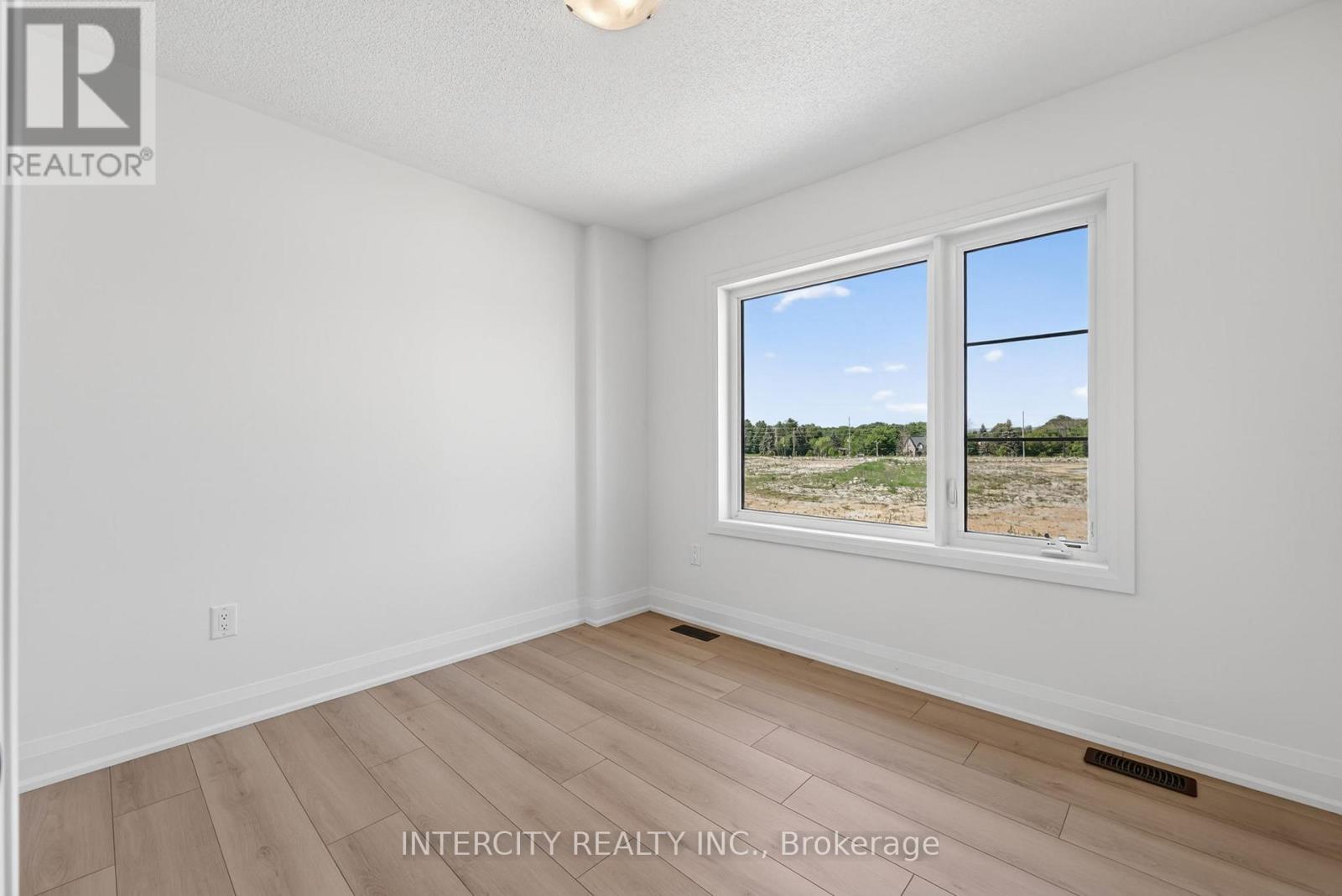 22 Legacy Circle, Wasaga Beach, Ontario  L9Z 0L8 - Photo 27 - S13457804