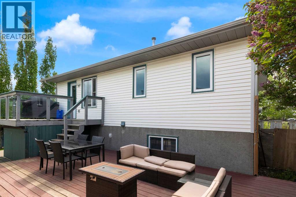 18 West Mcmanus Road, Cochrane, Alberta  T4C 1L7 - Photo 24 - A2322018