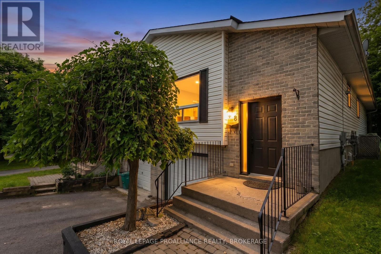 8 Trillium Court, Kingston, Ontario  K7K 6W9 - Photo 1 - X13458020