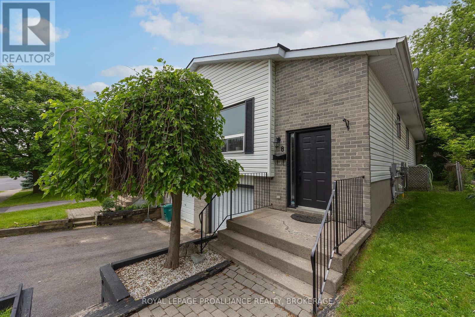 8 Trillium Court, Kingston, Ontario  K7K 6W9 - Photo 2 - X13458020