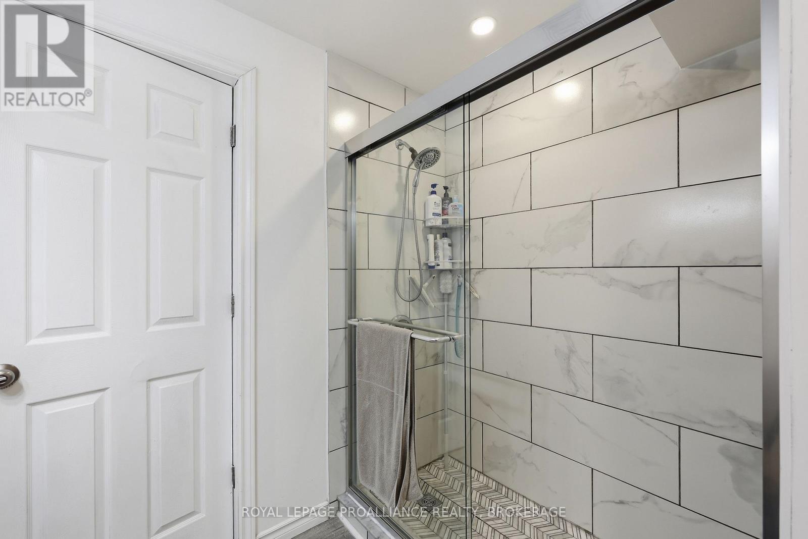 8 Trillium Court, Kingston, Ontario  K7K 6W9 - Photo 36 - X13458020