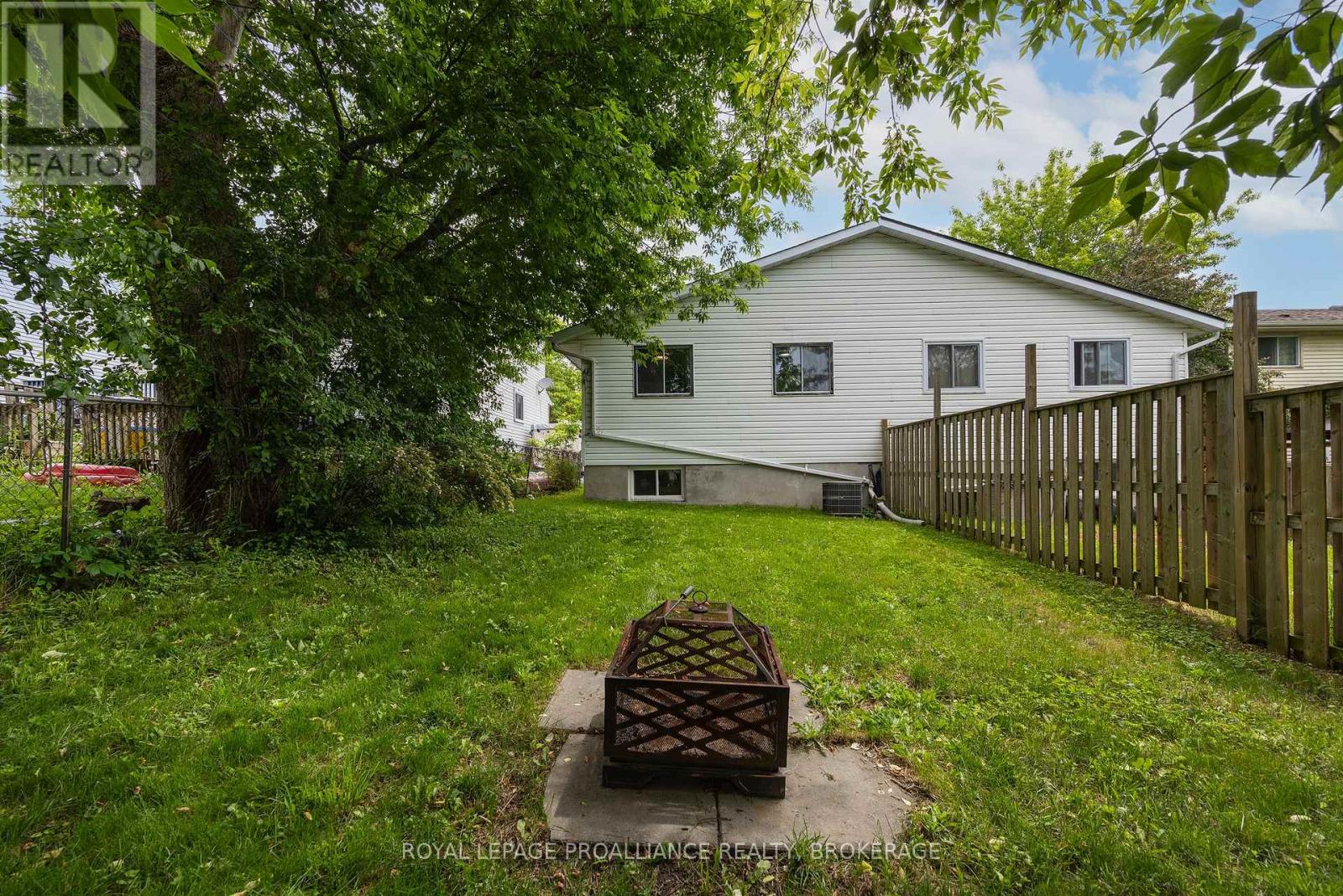 8 Trillium Court, Kingston, Ontario  K7K 6W9 - Photo 7 - X13458020