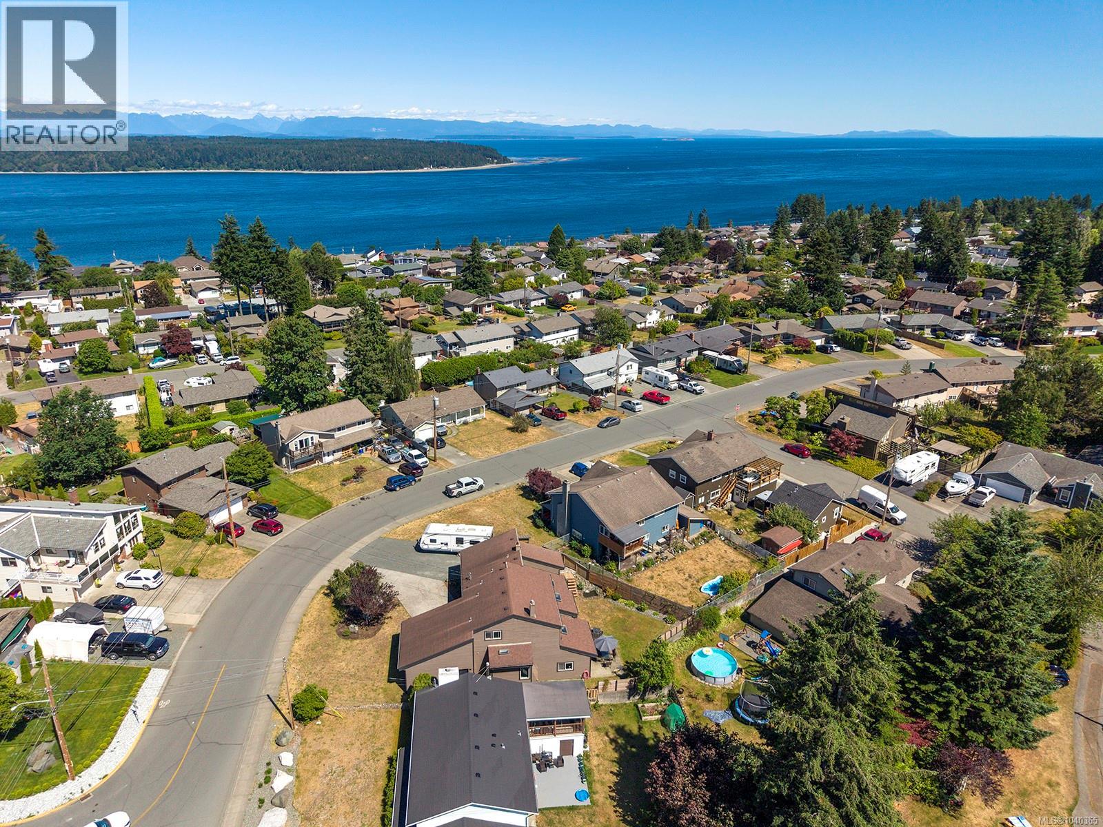 508 South Birch St, Campbell River, British Columbia  V9W 6A8 - Photo 2 - 1040365