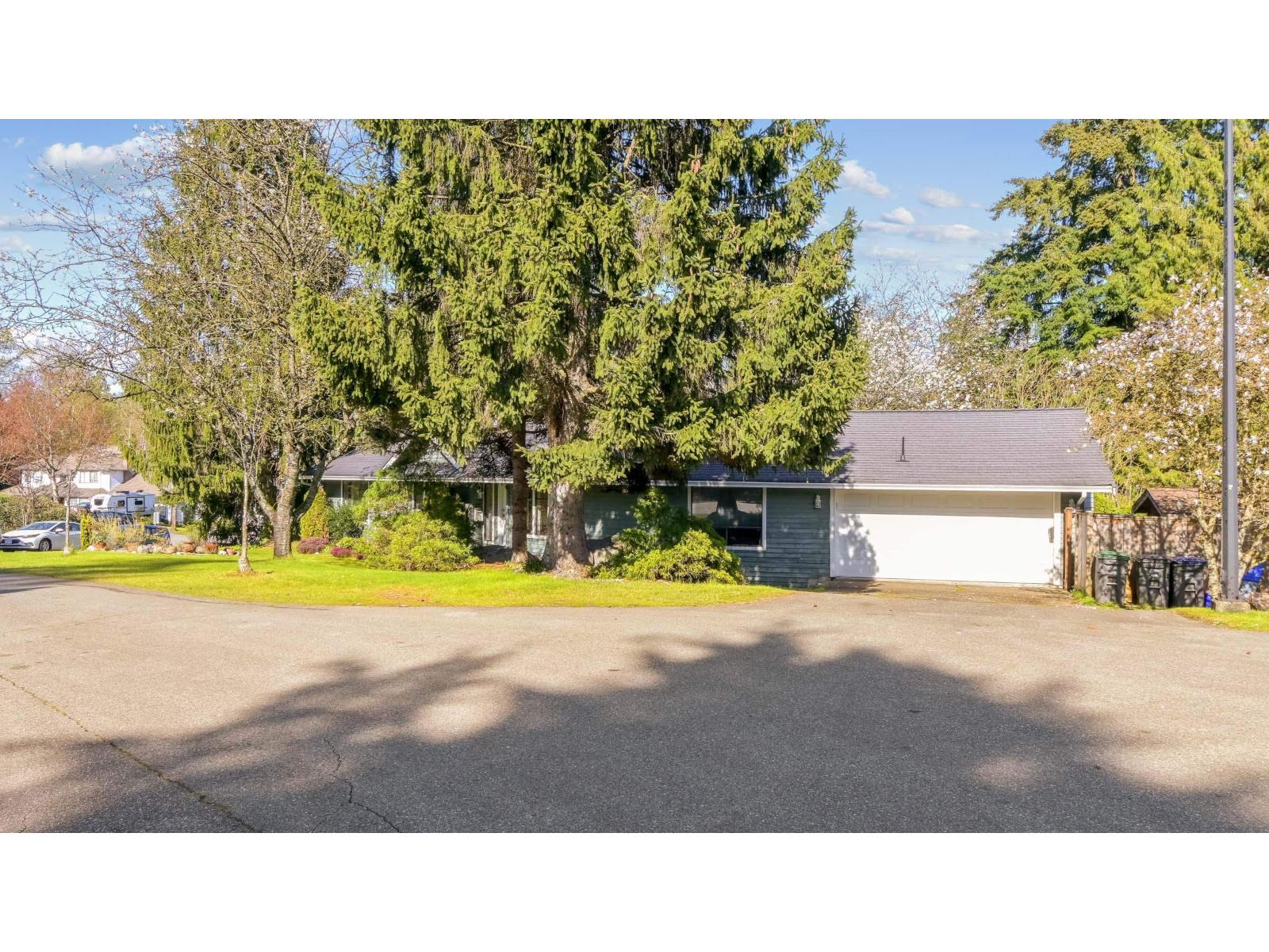 15342 Killarney Court, Surrey, British Columbia  V3S 6P9 - Photo 2 - R3136739