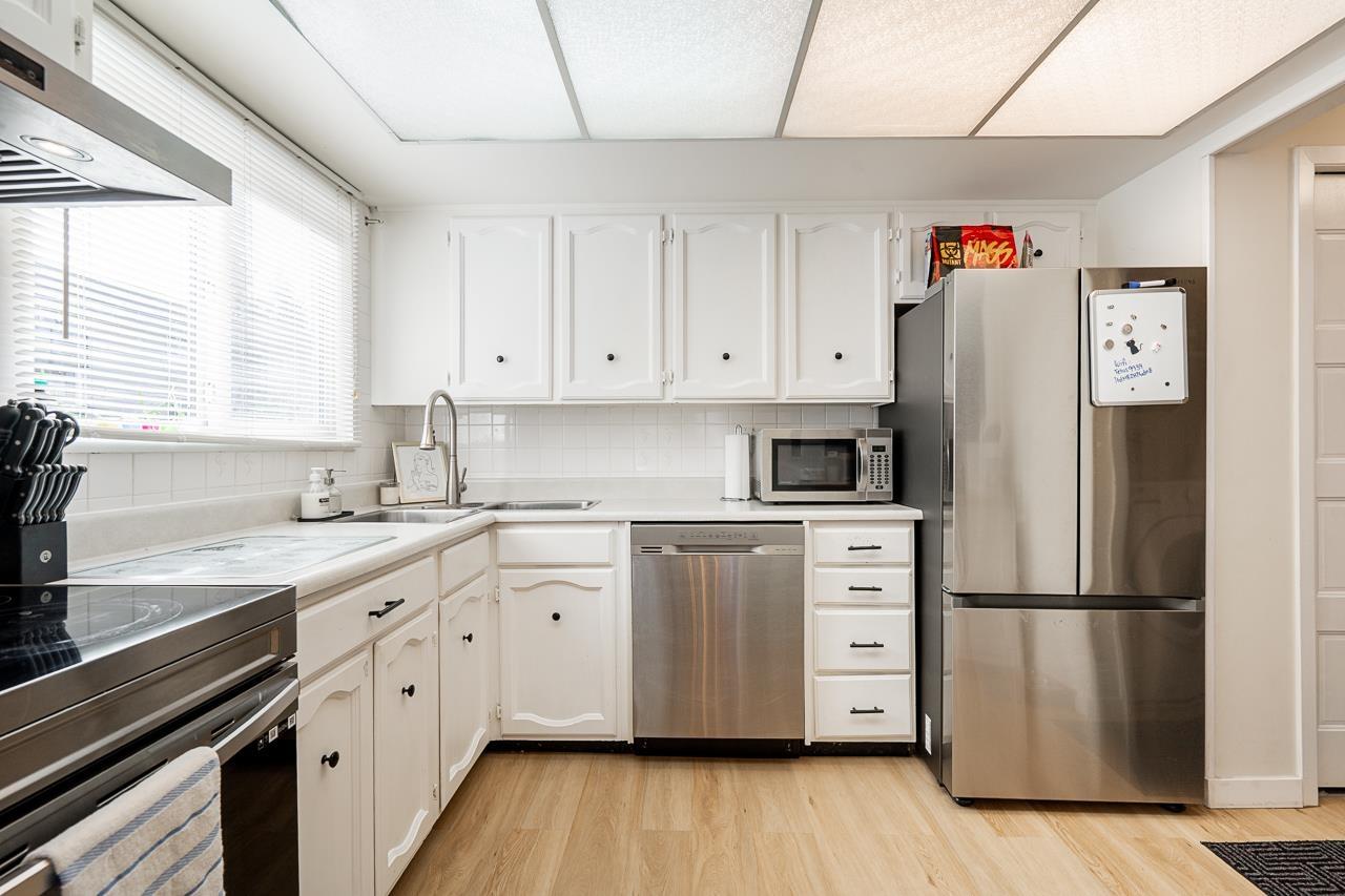 204 1390 Martin Street, White Rock, British Columbia  V4B 3W5 - Photo 12 - R3136663