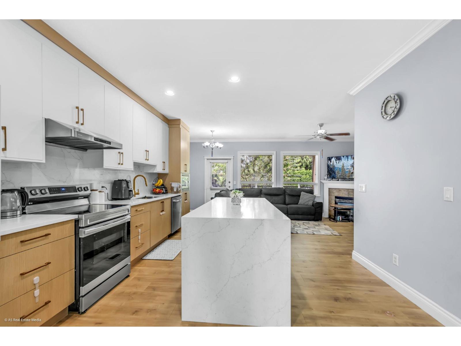 33370 Kirk Avenue, Abbotsford, British Columbia  V2S 8P8 - Photo 9 - R3136923