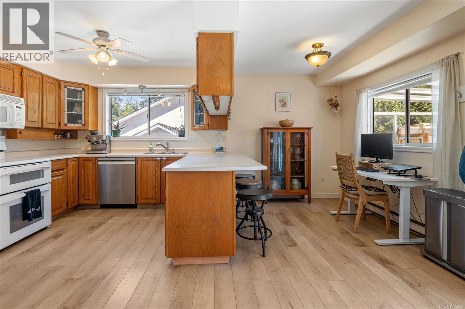 2444 Sooke Rd, Colwood, British Columbia  V9B 1X7 - Photo 13 - 1039962