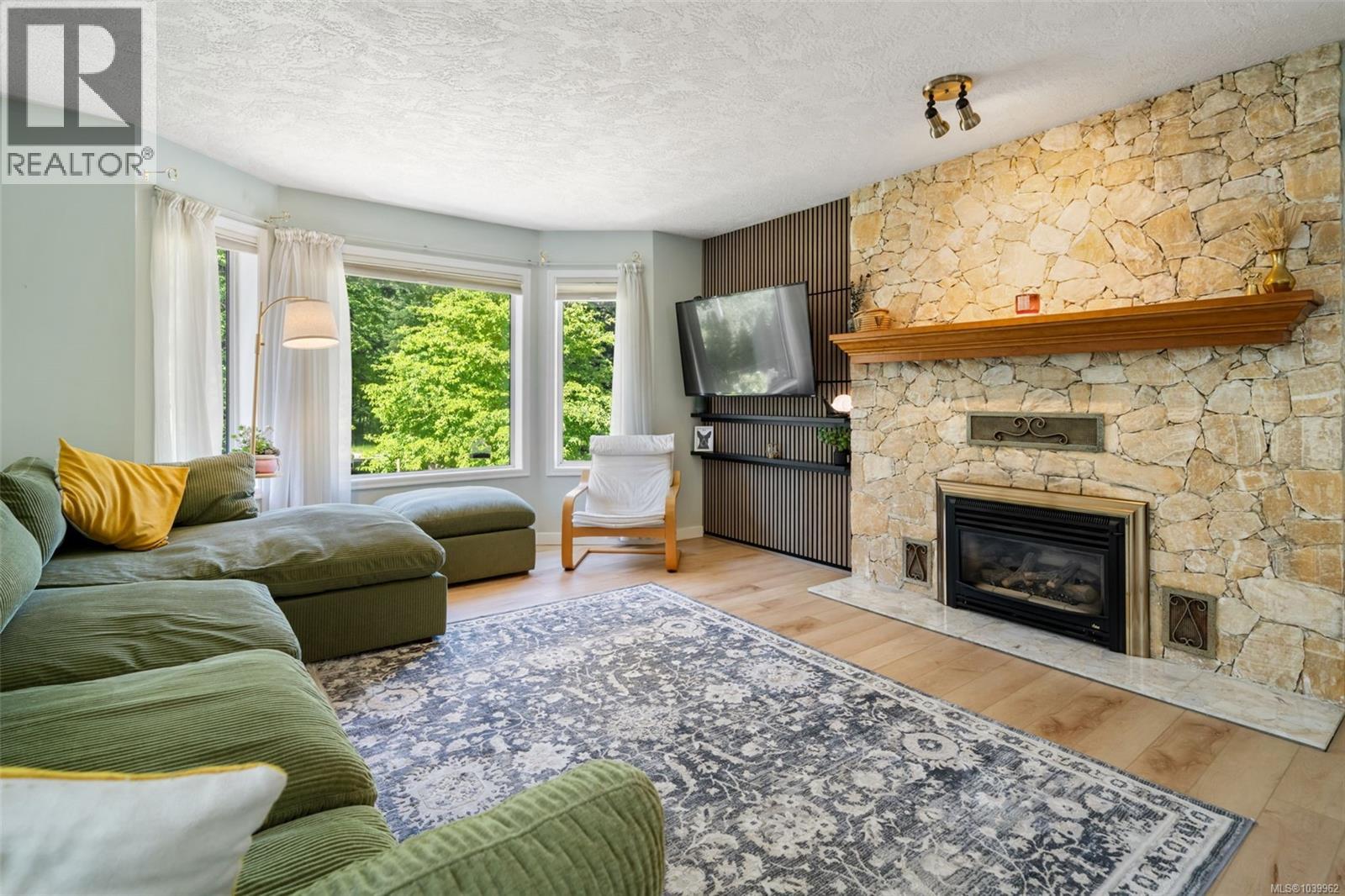 2444 Sooke Rd, Colwood, British Columbia  V9B 1X7 - Photo 9 - 1039962