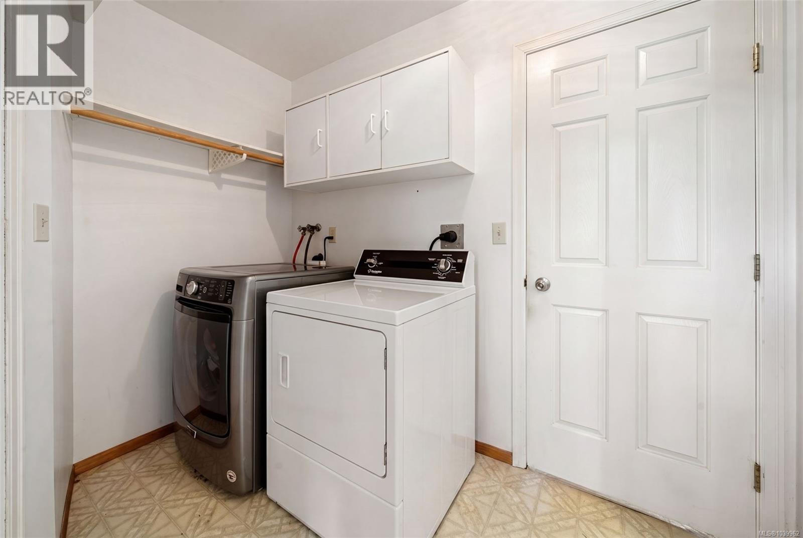 2444 Sooke Rd, Colwood, British Columbia  V9B 1X7 - Photo 47 - 1039962