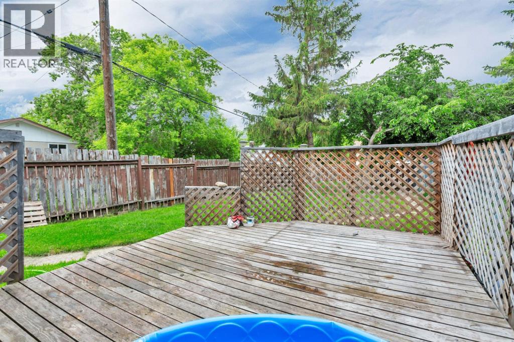 5950 & 5948 63 Street, Red Deer, Alberta  T4N 5N9 - Photo 37 - A2321467