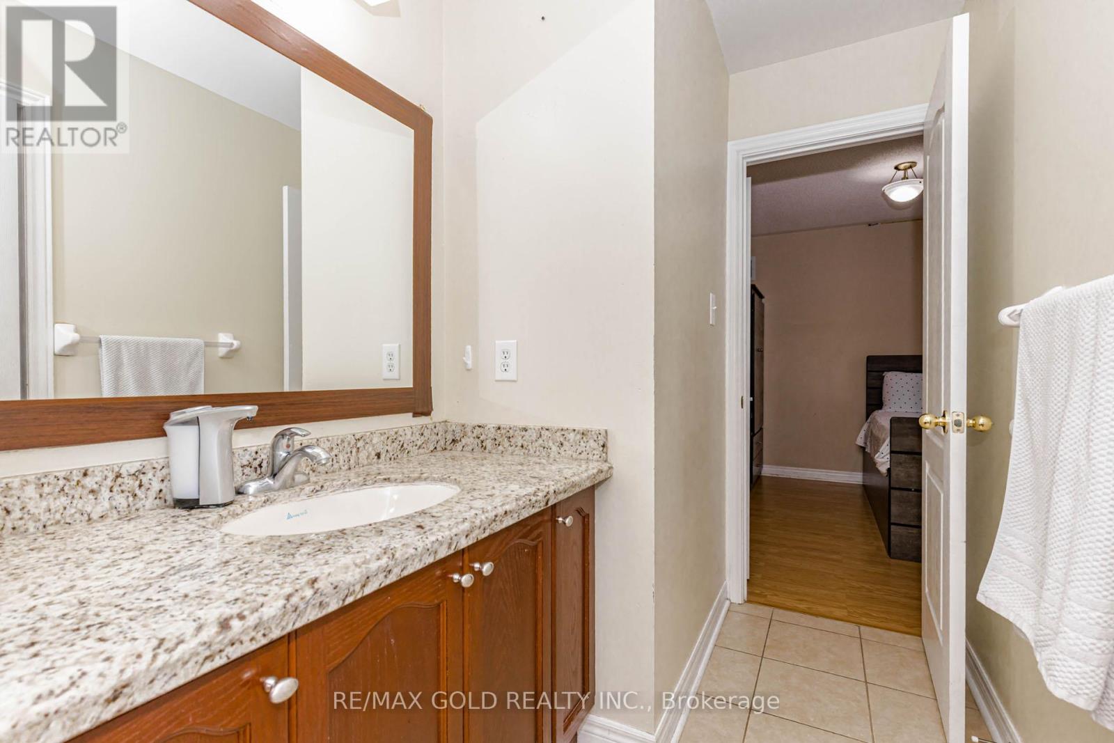 548 Fernforest Drive, Brampton, Ontario  L6R 0V8 - Photo 35 - W13457738