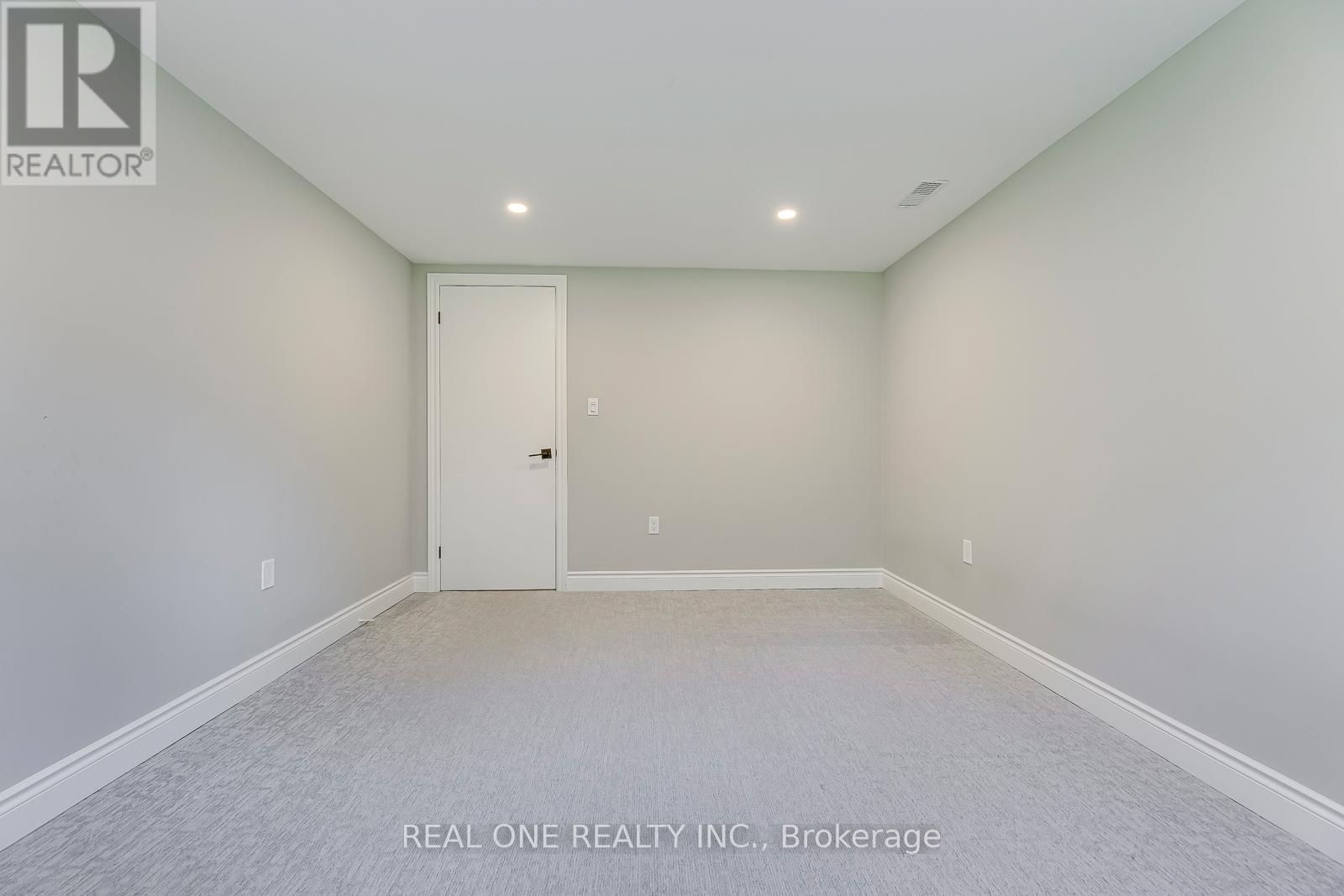604 Bridle Wood, Burlington, Ontario  L7L 4C7 - Photo 30 - W13457810