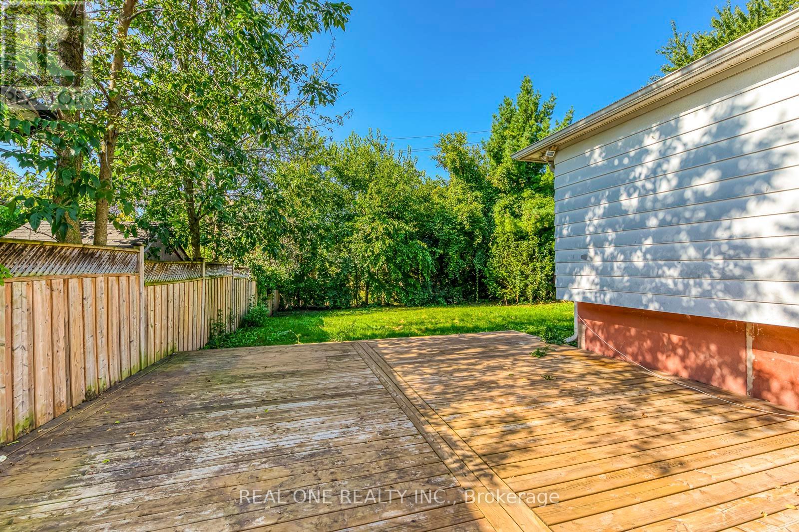 604 Bridle Wood, Burlington, Ontario  L7L 4C7 - Photo 34 - W13457810
