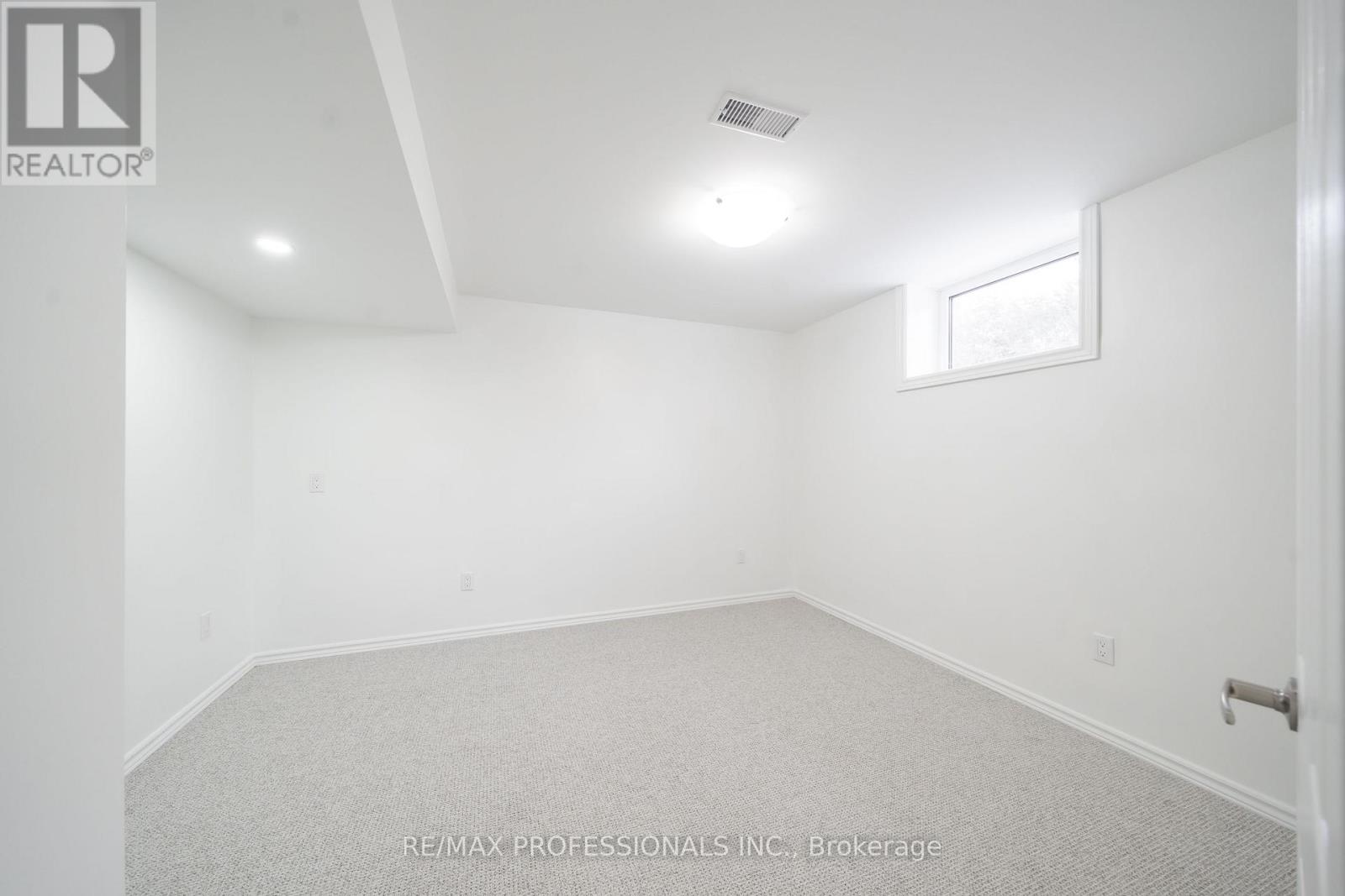 635 Peele Boulevard, Burlington, Ontario  L7R 3B8 - Photo 10 - W13457820