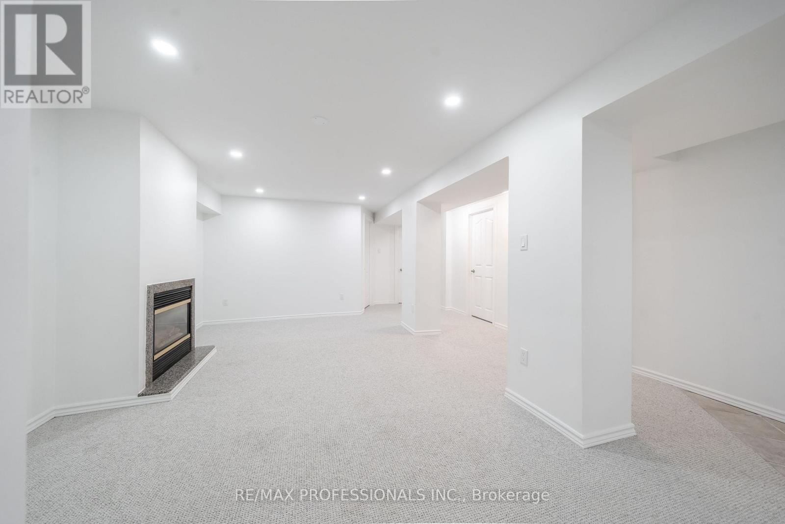 635 Peele Boulevard, Burlington, Ontario  L7R 3B8 - Photo 8 - W13457820