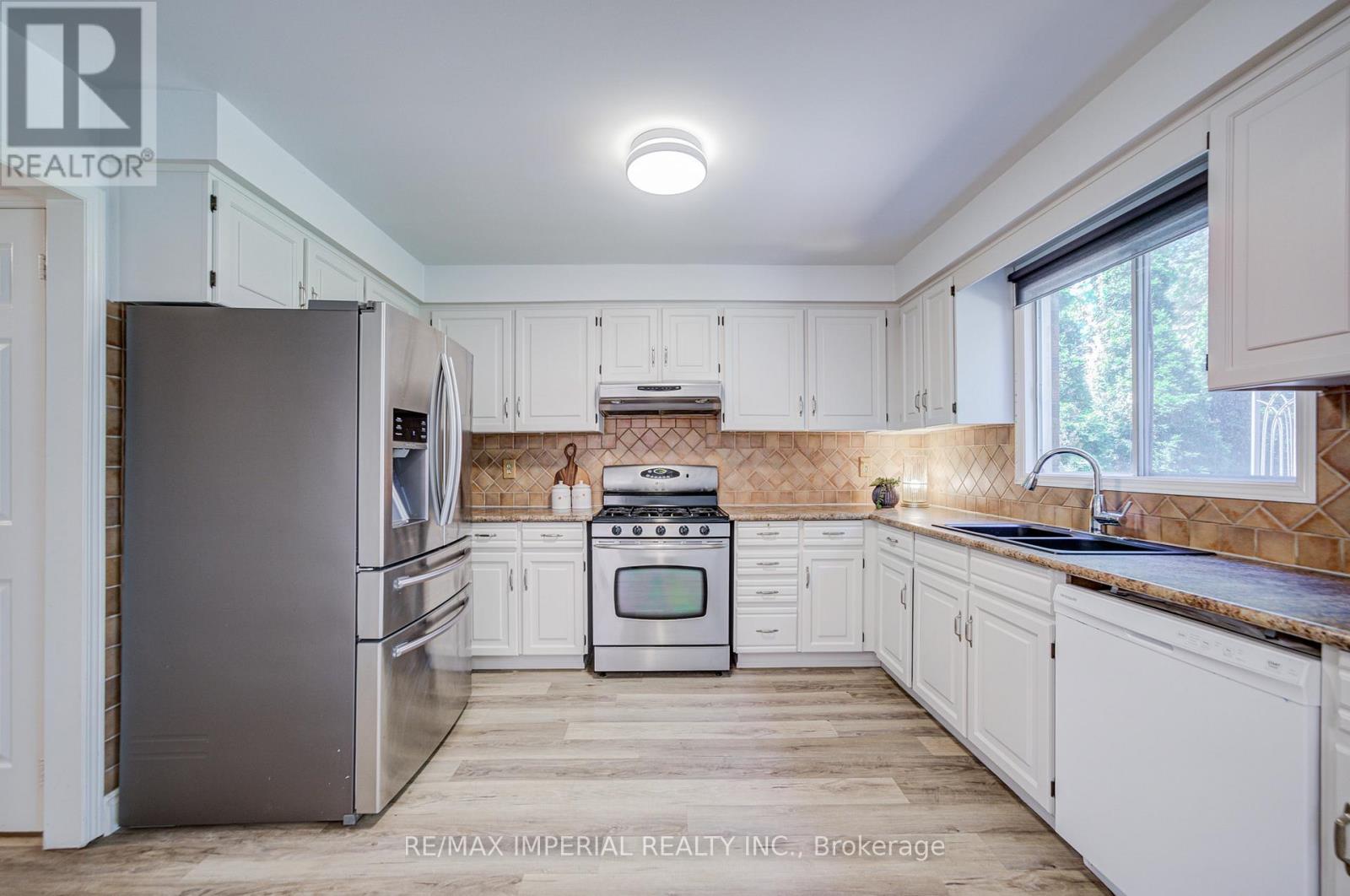 3377 Hargrove Road, Mississauga, Ontario  L5L 4E6 - Photo 11 - W13457836