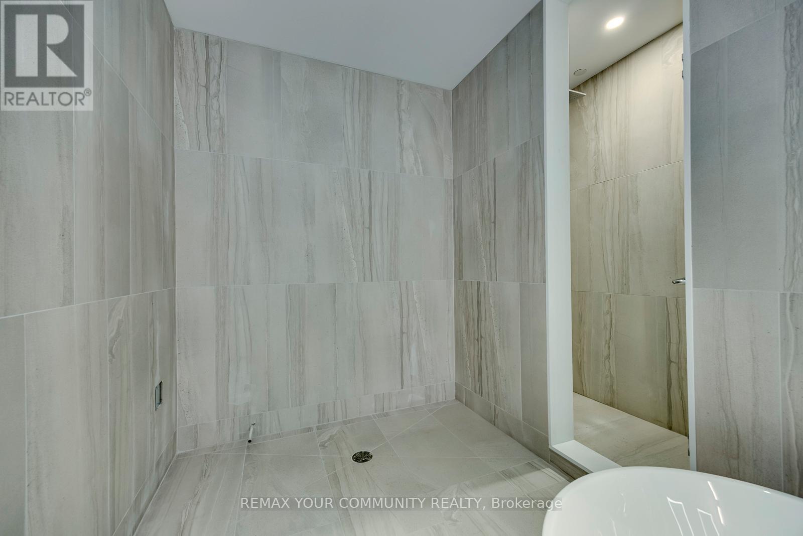 702 - 55 Port Street E, Mississauga, Ontario  L5G 4P3 - Photo 23 - W13457890