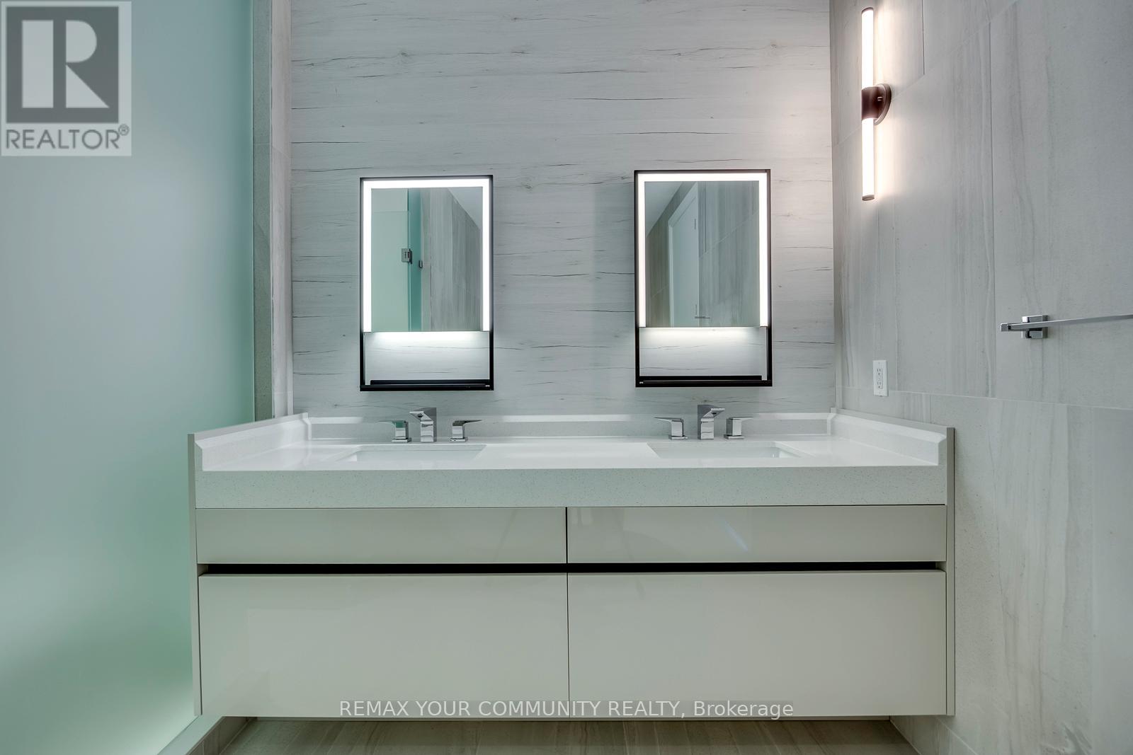 702 - 55 Port Street E, Mississauga, Ontario  L5G 4P3 - Photo 24 - W13457890