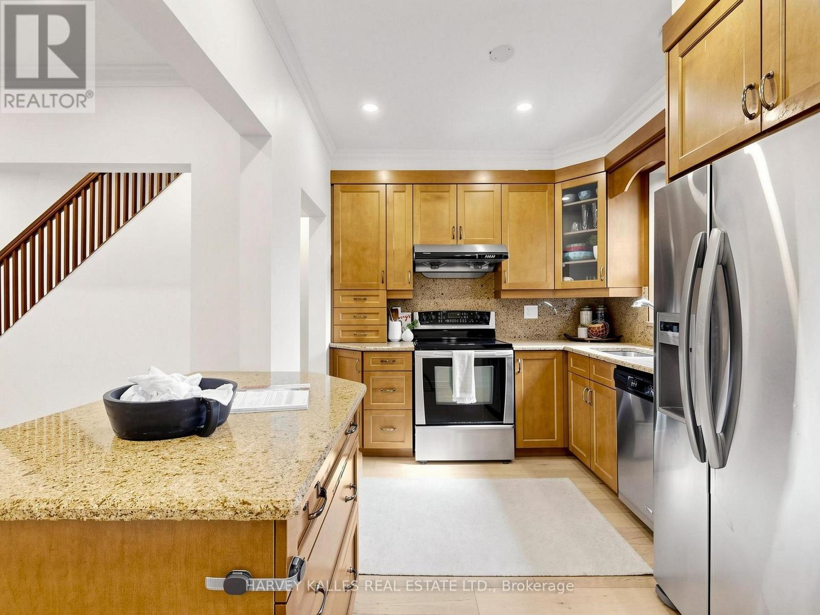 108 Caledonia Road, Toronto, Ontario  M6E 4S7 - Photo 17 - W13457900
