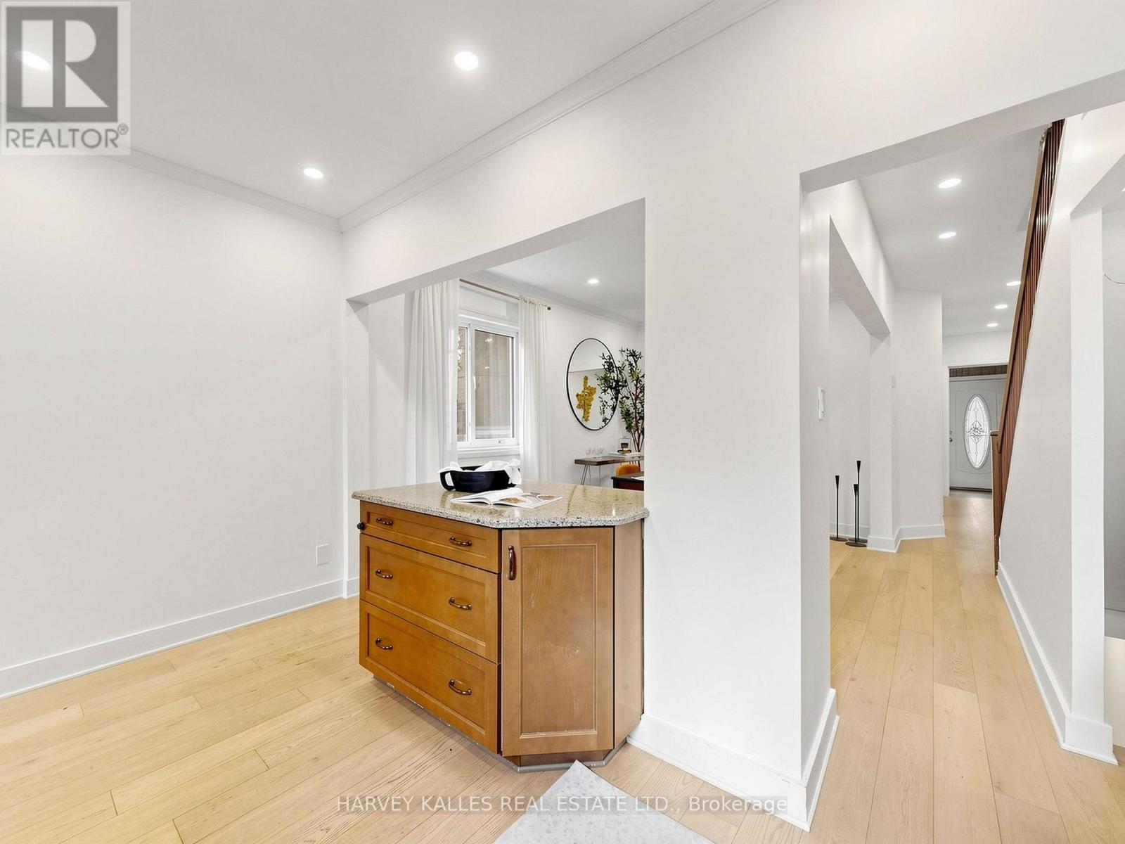 108 Caledonia Road, Toronto, Ontario  M6E 4S7 - Photo 19 - W13457900