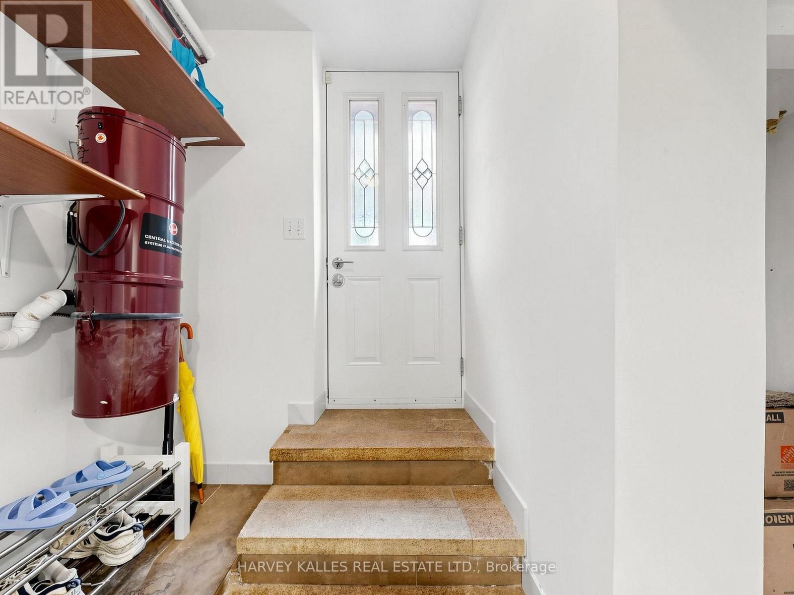 108 Caledonia Road, Toronto, Ontario  M6E 4S7 - Photo 45 - W13457900
