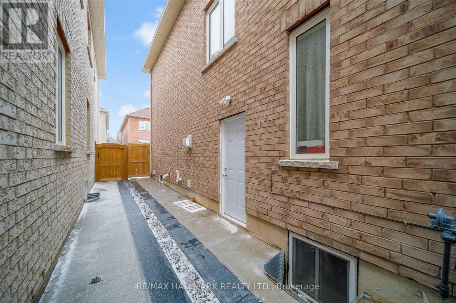 Bsmt - 306 Buick Boulevard, Brampton, Ontario  L7A 4L8 - Photo 19 - W13457906