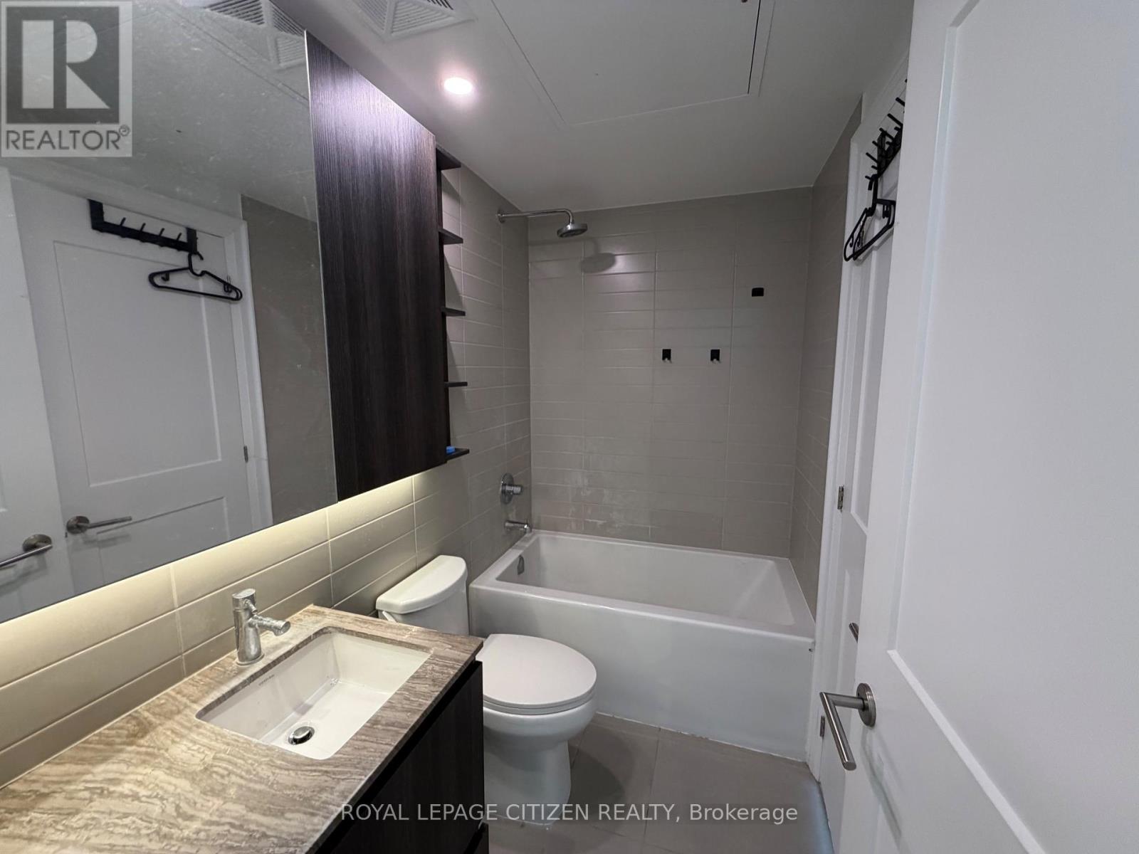 606 - 21 Park Street, Mississauga, Ontario  L5G 1L7 - Photo 20 - W13457956