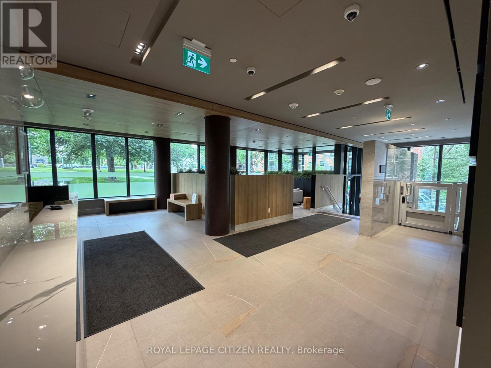 606 - 21 Park Street, Mississauga, Ontario  L5G 1L7 - Photo 3 - W13457956