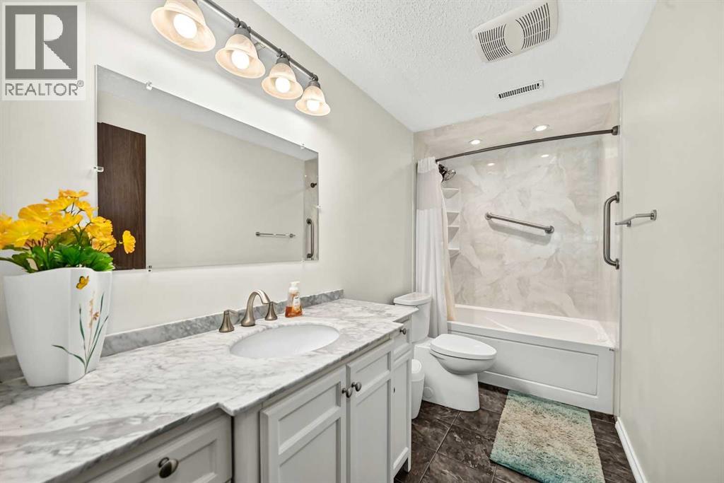 4331 72 Street NW, Calgary, Alberta  T3B 2L1 - Photo 22 - A2321475