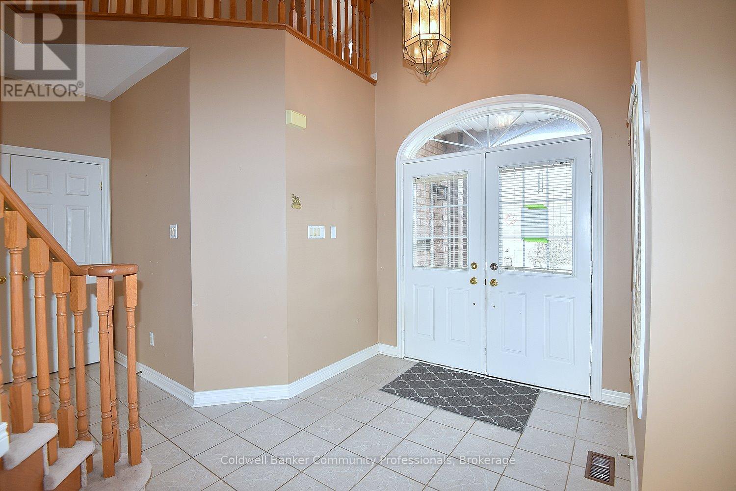 50 Winegarden Trail, Hamilton, Ontario  L9H 7M2 - Photo 5 - X13458024