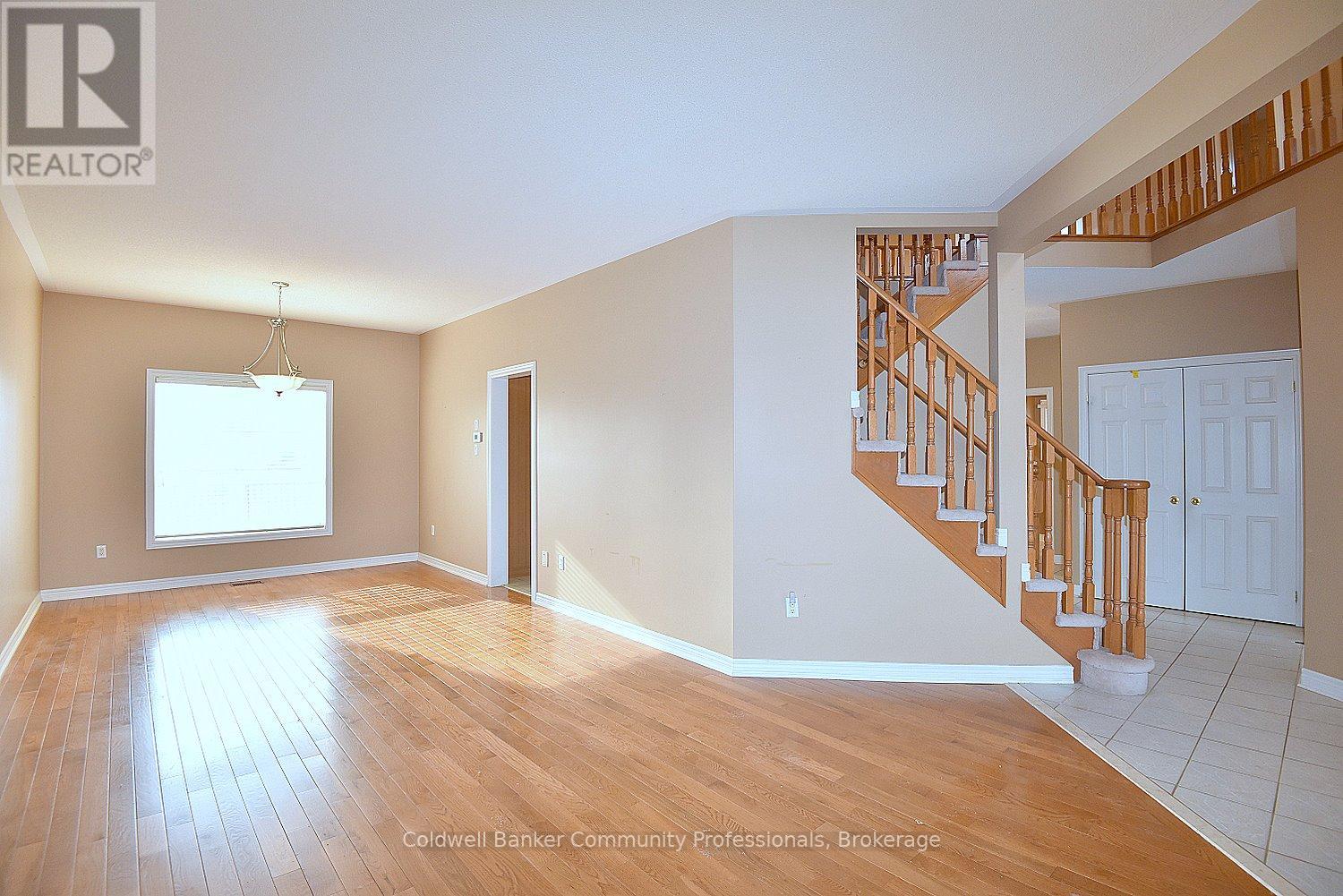 50 Winegarden Trail, Hamilton, Ontario  L9H 7M2 - Photo 6 - X13458024