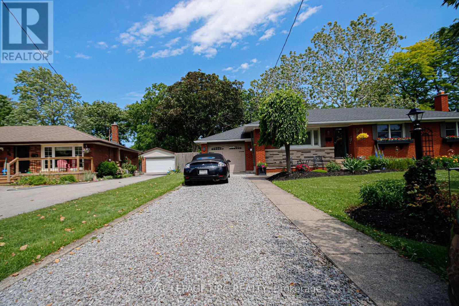 24 Juliana Crescent, St. Catharines, Ontario  L2N 4B4 - Photo 3 - X13458070