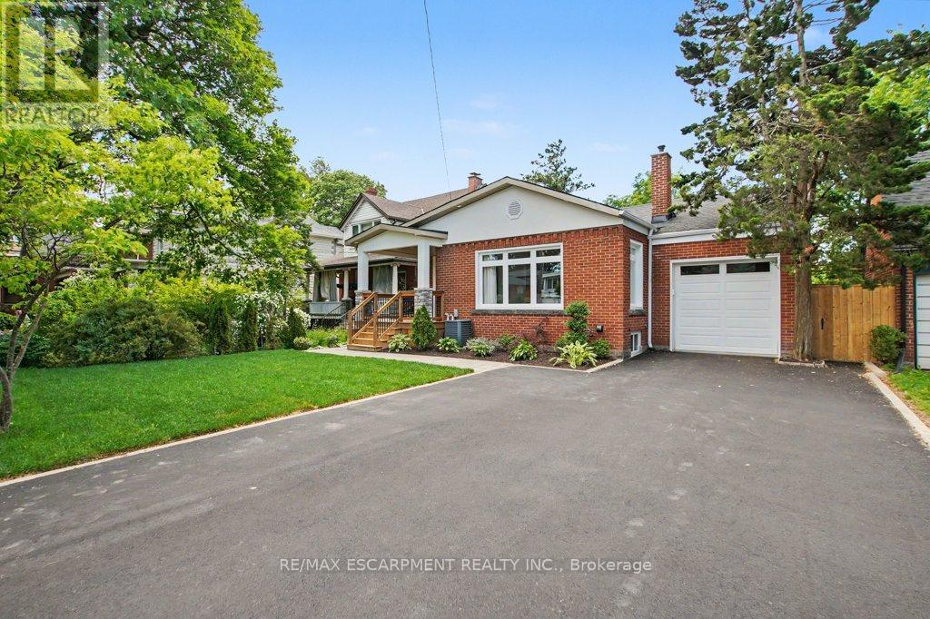 72 Mountain Park Avenue, Hamilton, Ontario  L9A 1A3 - Photo 2 - X13457704