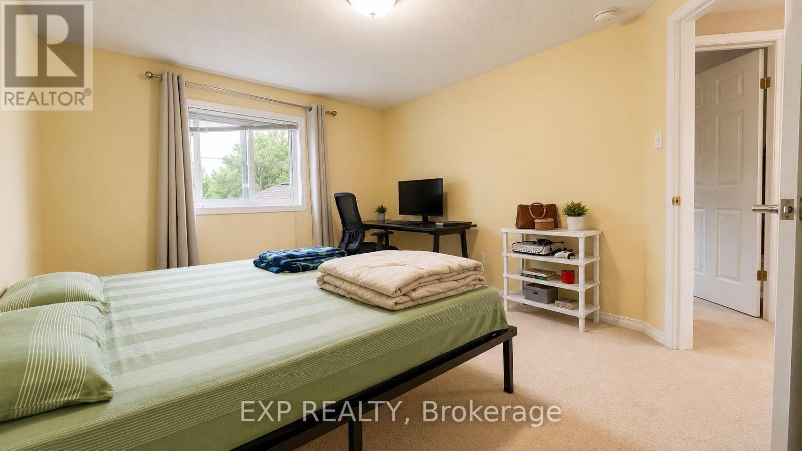 Upper - 287 Resurrection Drive, Kitchener, Ontario  N2N 3H4 - Photo 16 - X13457912
